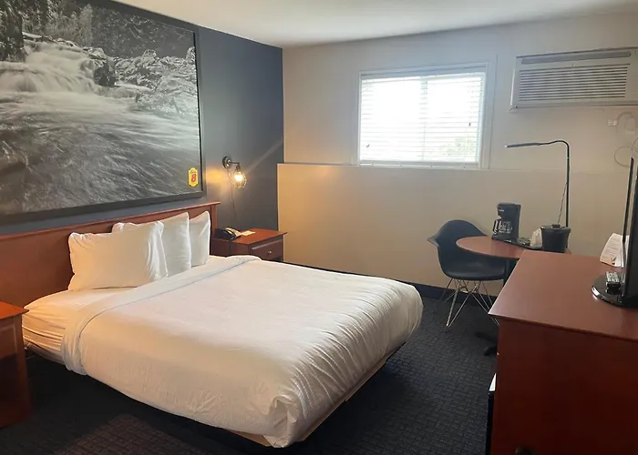 Super 8 By Wyndham Sainte Agathe Des Monts